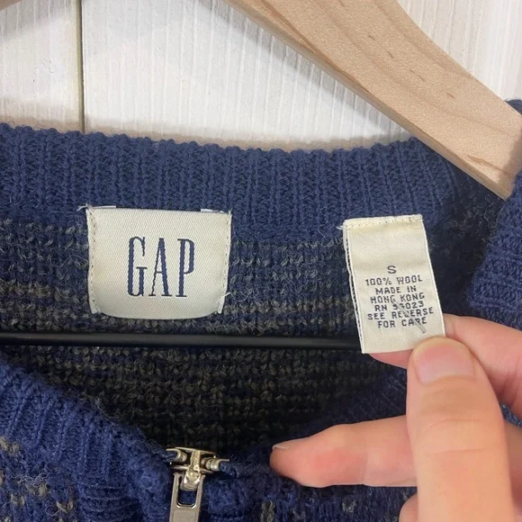 GAP Vintage Zip Up Wool Sweater - Picture 5 of 10